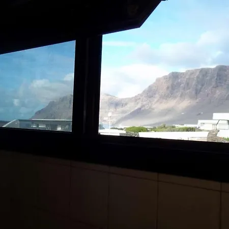 Σπίτι διακοπών Sleeps 6 Wifi Famara