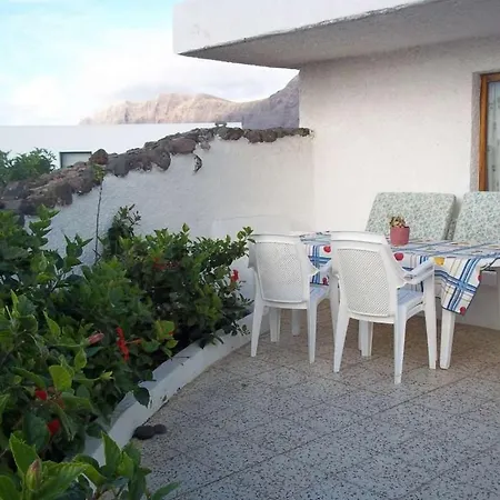 Sleeps 6 Wifi *
