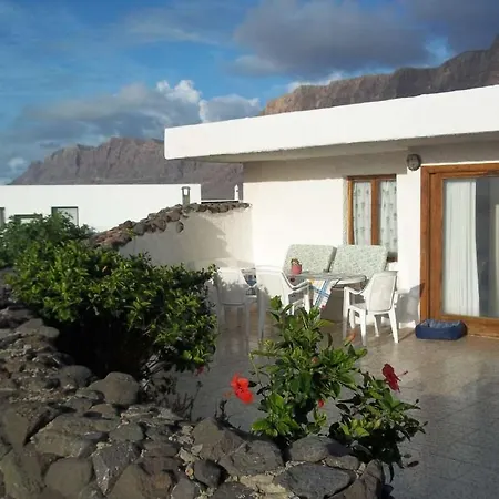 Sleeps 6 Wifi